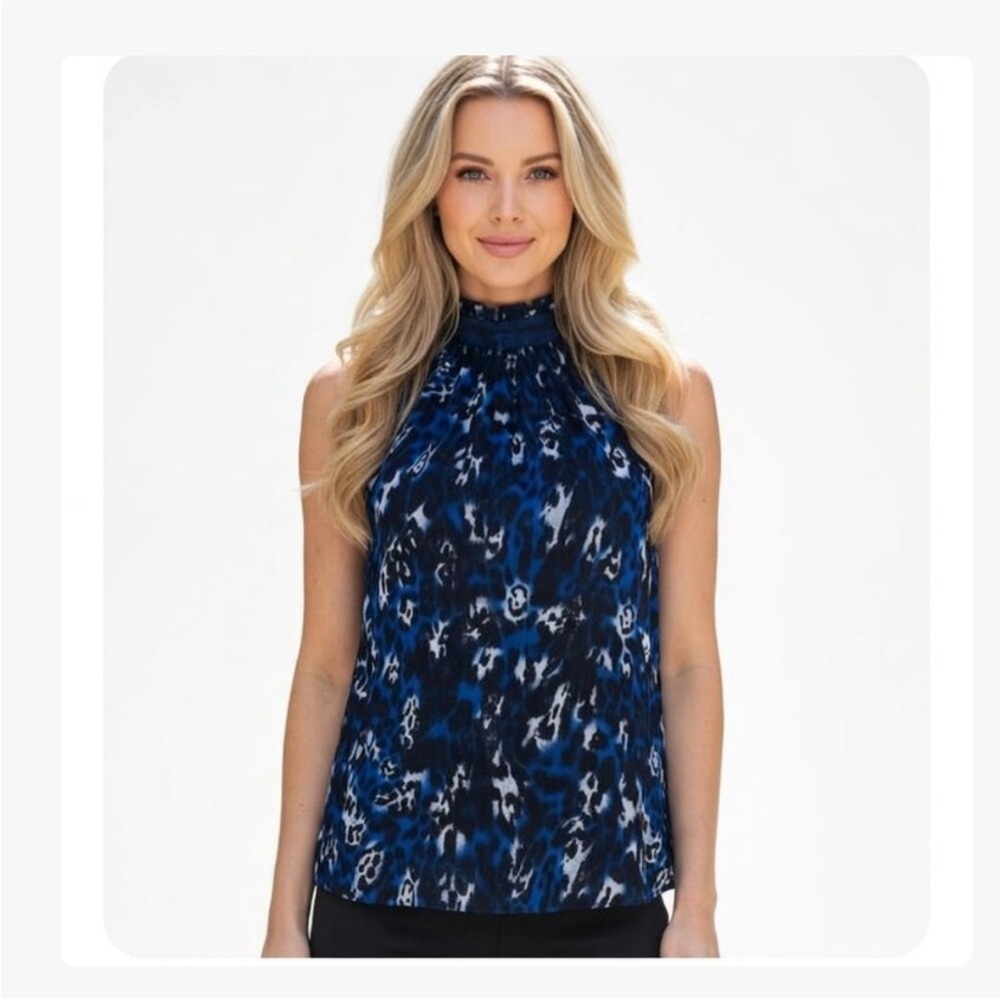 Hello Friends! New items recently added to my closet-Reasonable offers accepted. - Picture 3 of 13